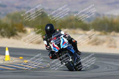 media/Jan-13-2024-SoCal Trackdays (Sat) [[9c032fe5aa]]/Turn 4 (135pm)/